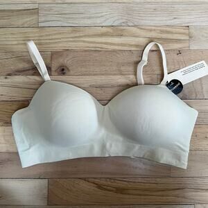 NEW TrueKind Women's L Supportive Comfort Wireless Shaping Bra Nude Beige TShirt